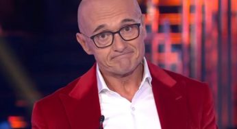 Grande Fratello, batosta durissima per Alfonso Signorini: la “bomba” inaspettata fa infuriare i fan