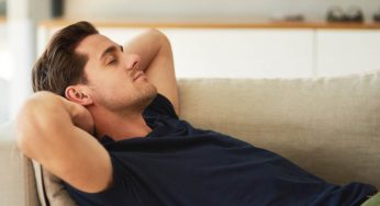 Pisolino pomeridiano: come liberarsi definitivamente del sonno post-pranzo, lo dice la scienza